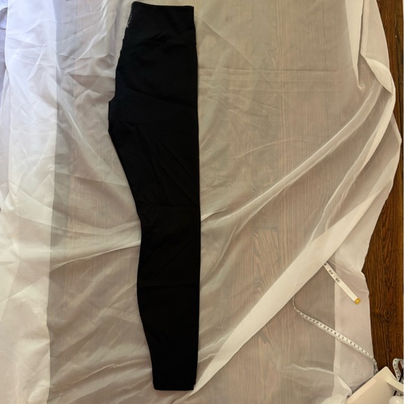 Savage X Fenty Black Womens Leggings - Picture 4 of 7